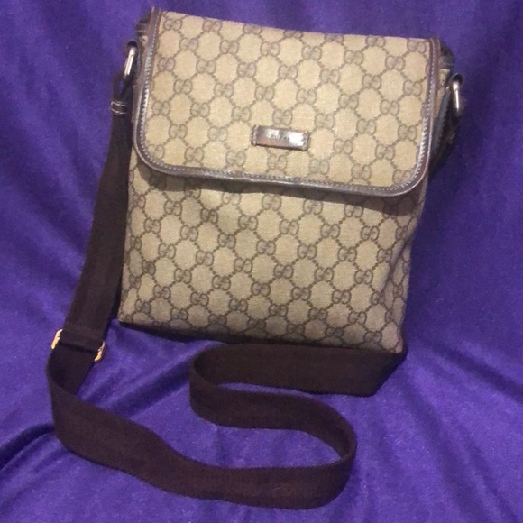 AUTHENTIC GUCCI CROSSBODY BAG - Picture 1 of 14